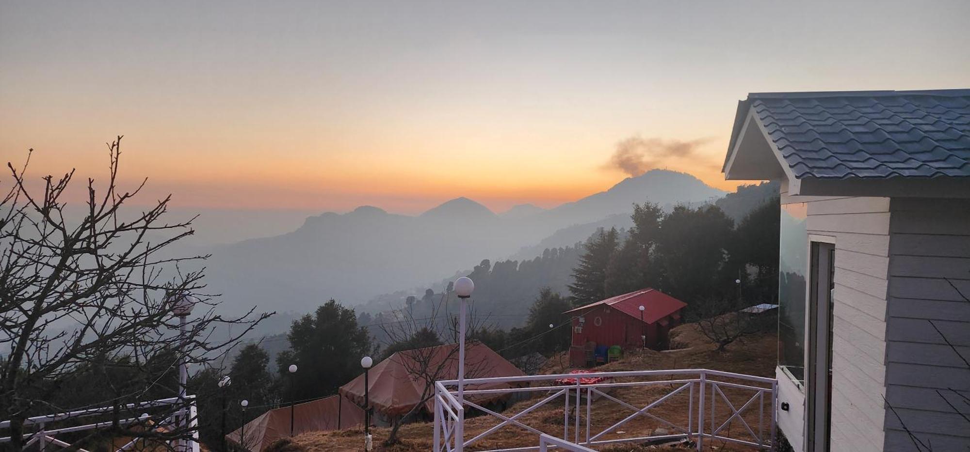 Instaview Kanatal New Tehri Екстериор снимка
