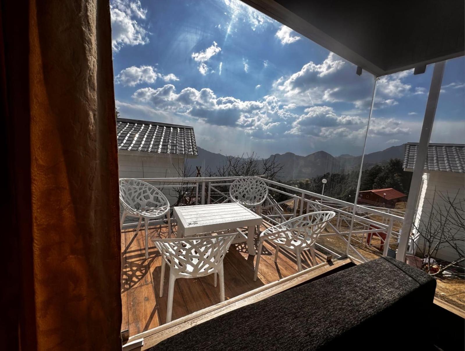 Instaview Kanatal New Tehri Екстериор снимка